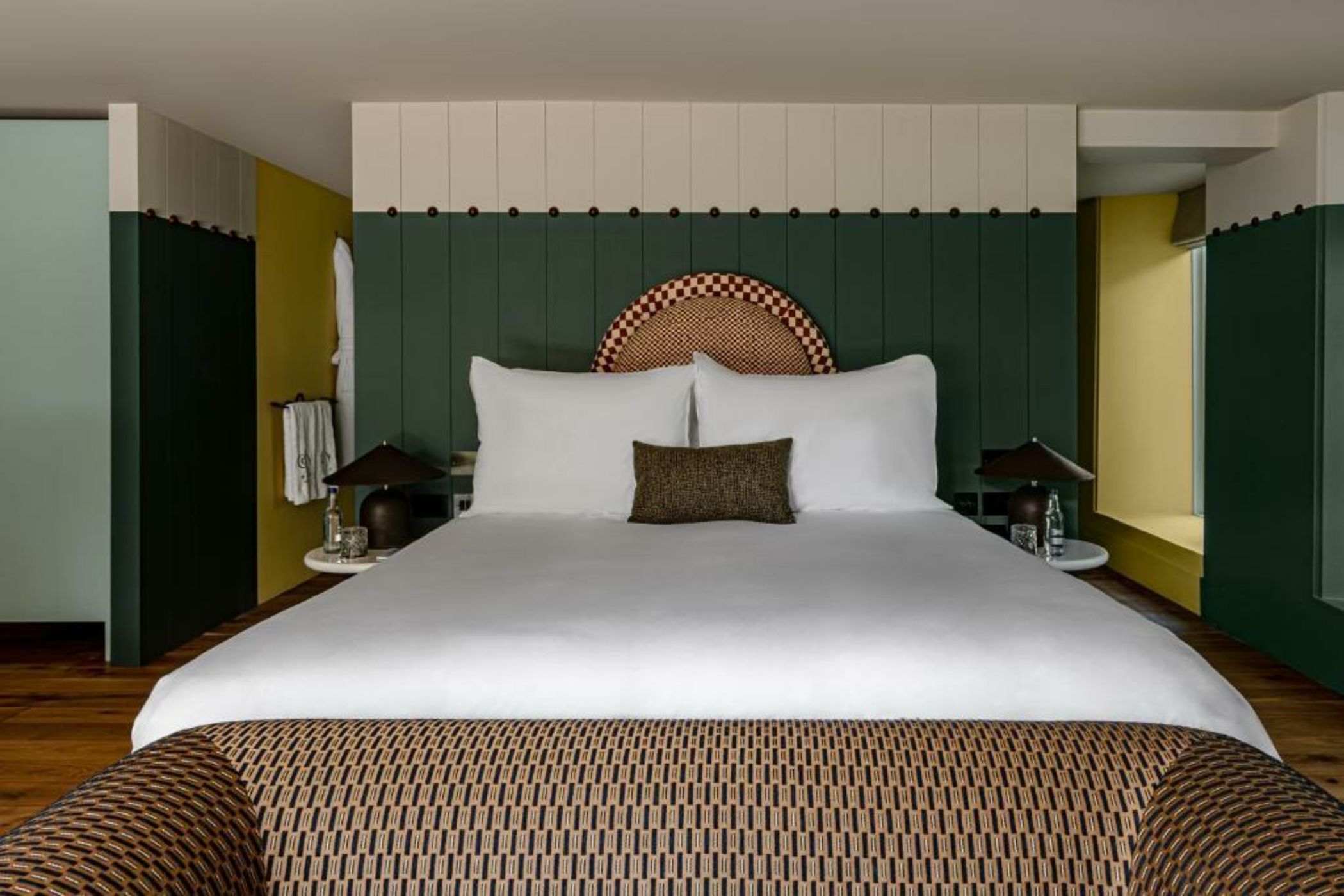 Cowley Manor Experimental,