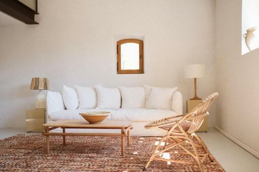 Le Galinier, Lourmarin, an authentic Beaumier Guesthouse