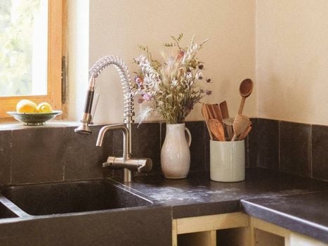 Le Galinier, Lourmarin, an authentic Beaumier Guesthouse