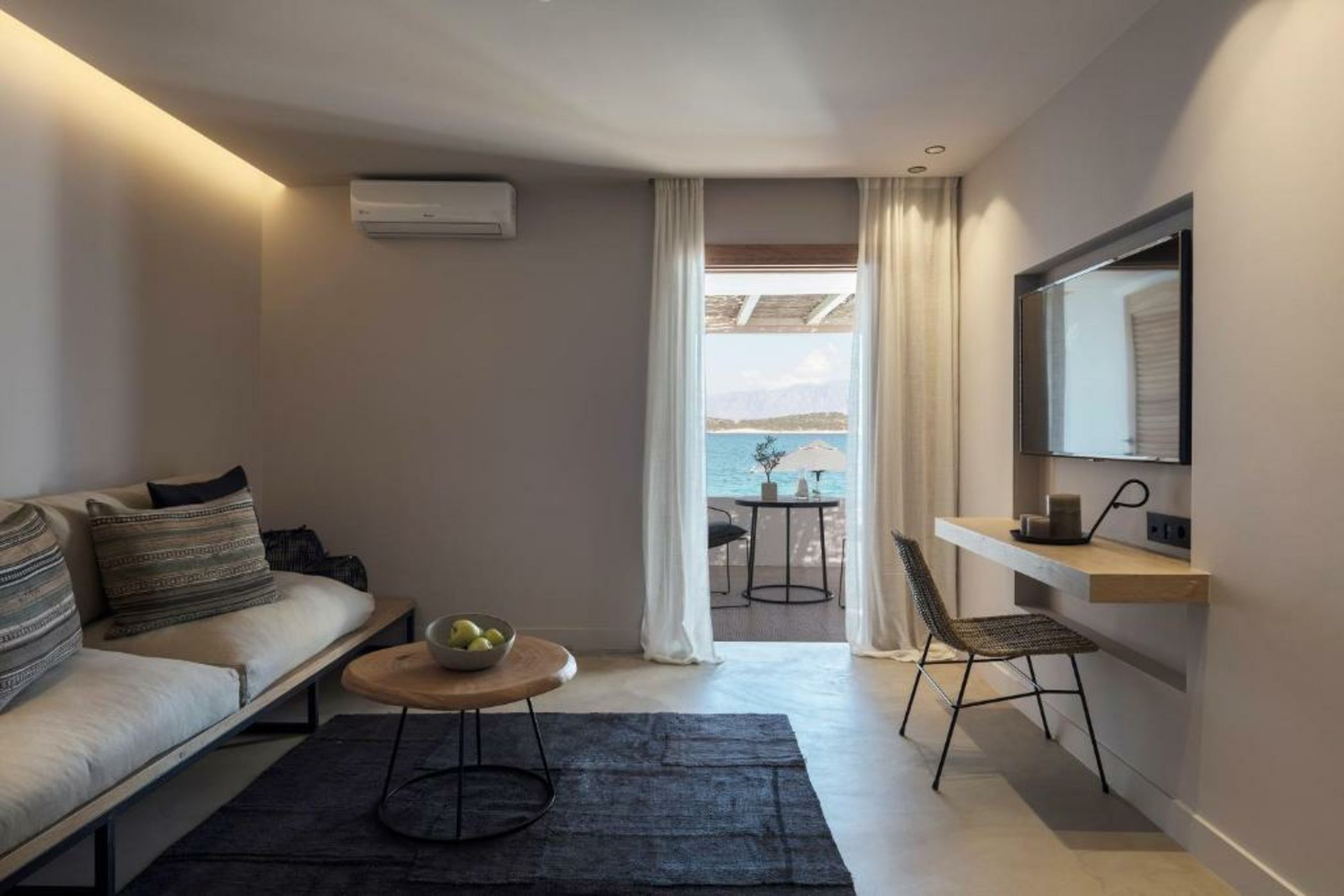 Minos Beach Art Hotel