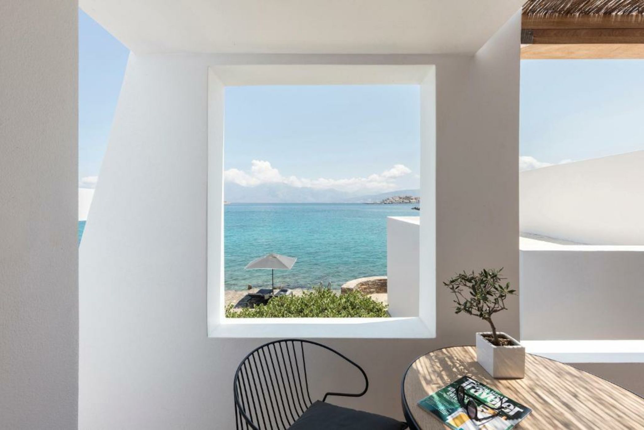 Minos Beach Art Hotel