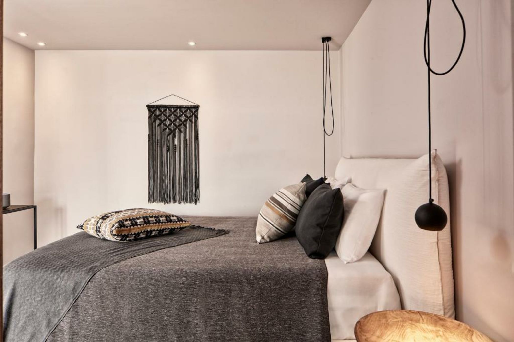 Minos Beach Art Hotel