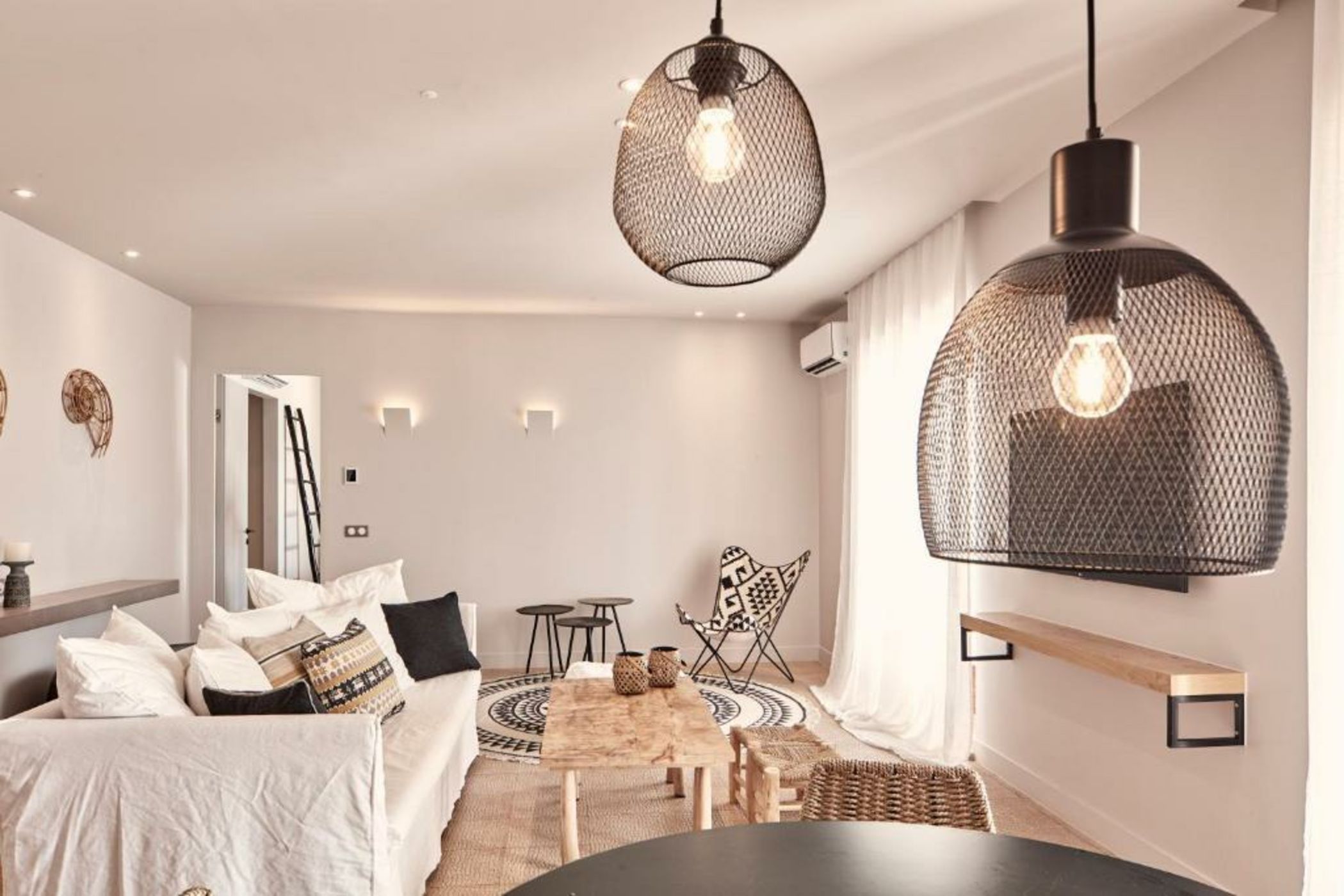 Minos Beach Art Hotel