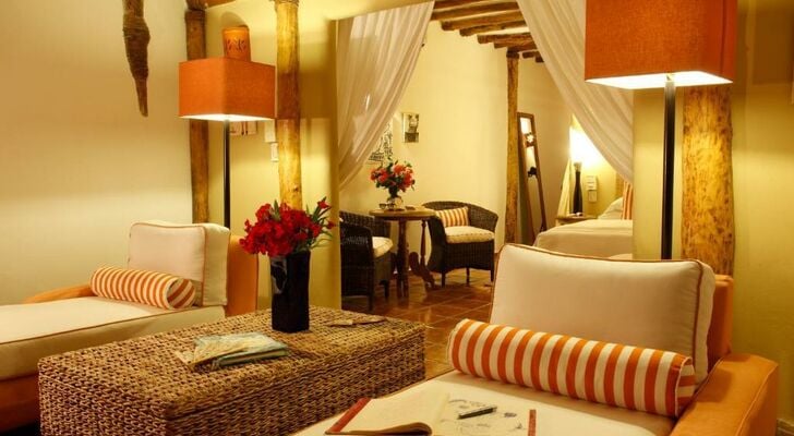 Ser Casasandra Boutique Hotel