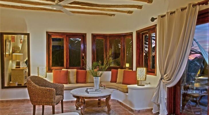 Ser Casasandra Boutique Hotel