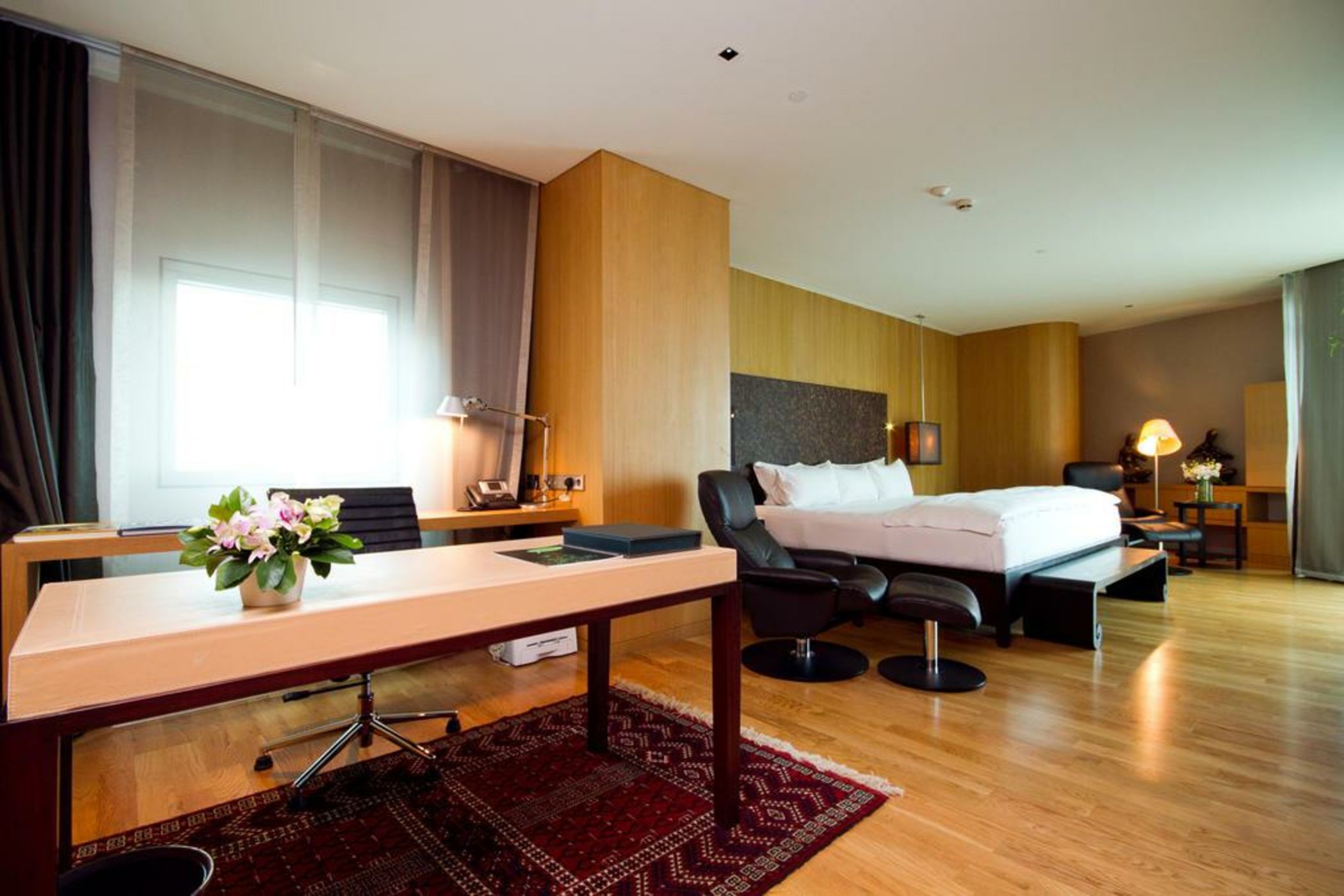 Maduzi Hotel, Bangkok