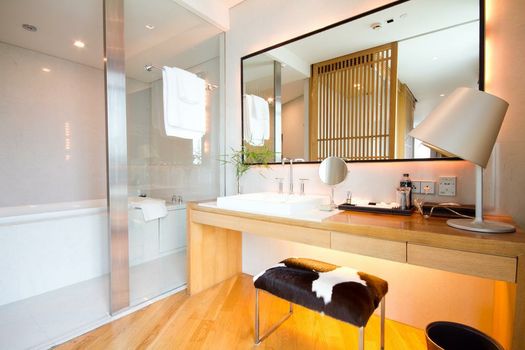 Maduzi Hotel, Bangkok