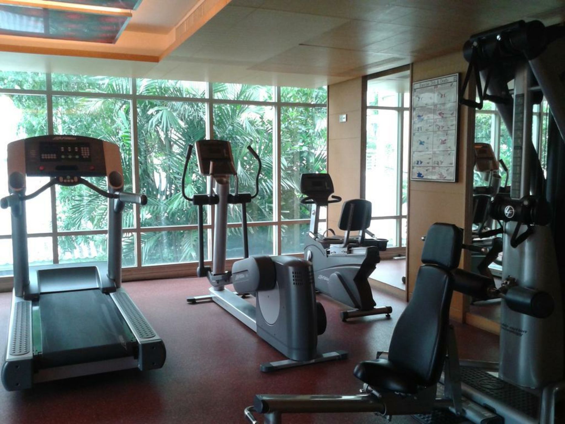 Maduzi Hotel, Bangkok