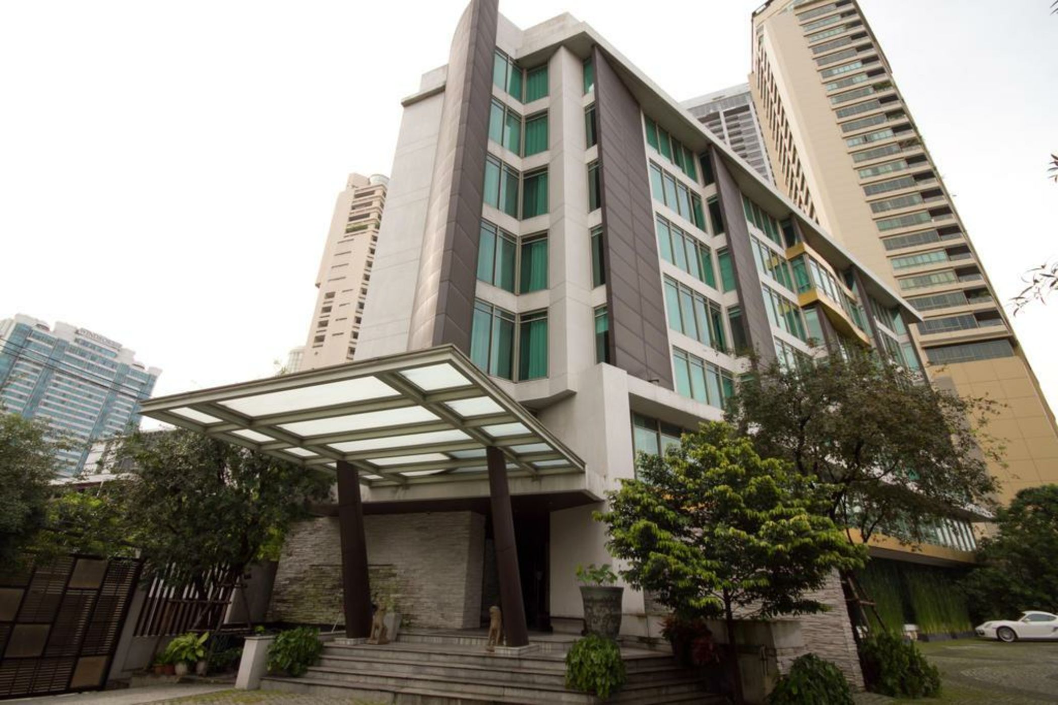 Maduzi Hotel, Bangkok