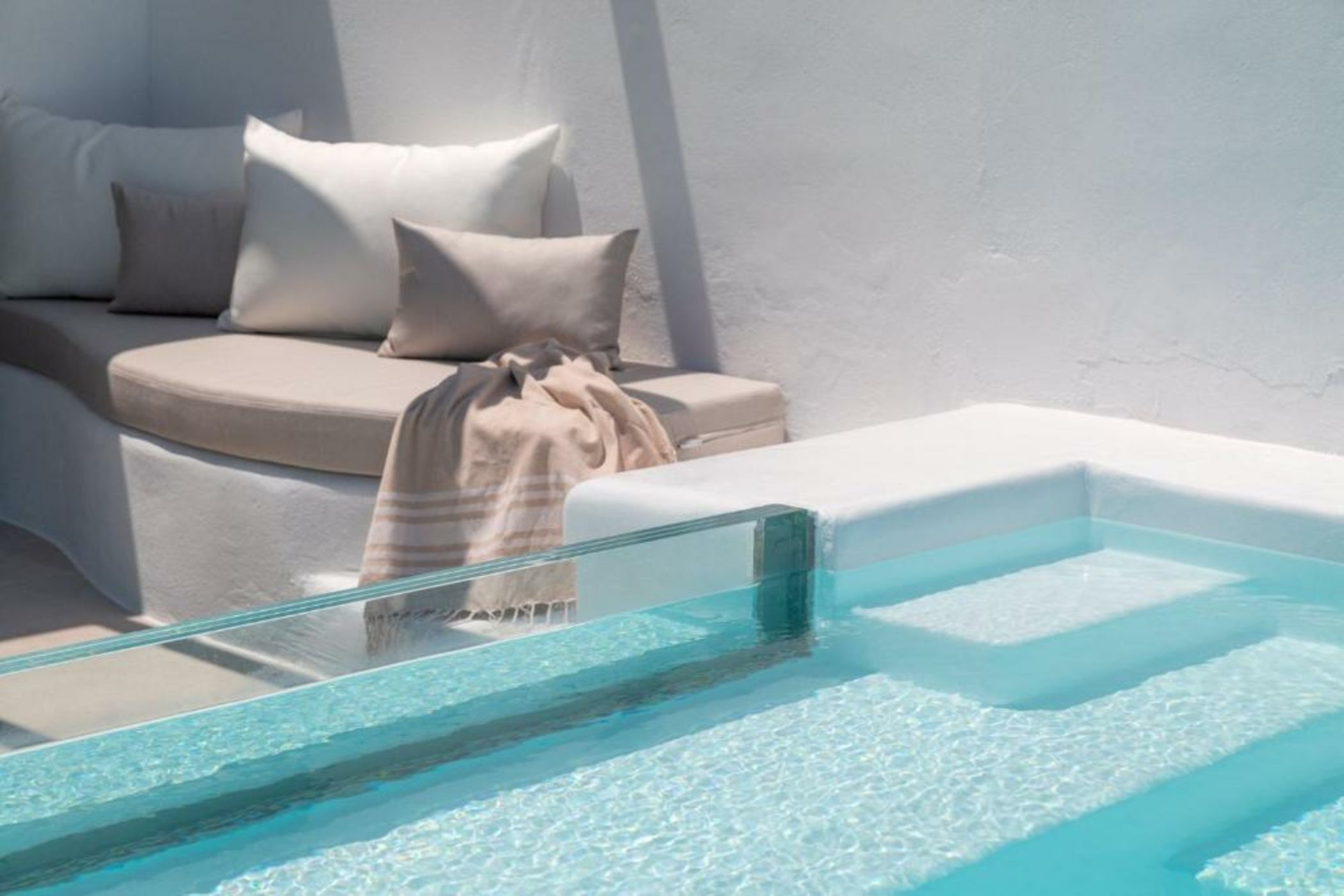 Lilly Residence-All Sea View Suites, Adults Only