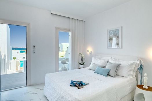 Lilly Residence-All Sea View Suites, Adults Only