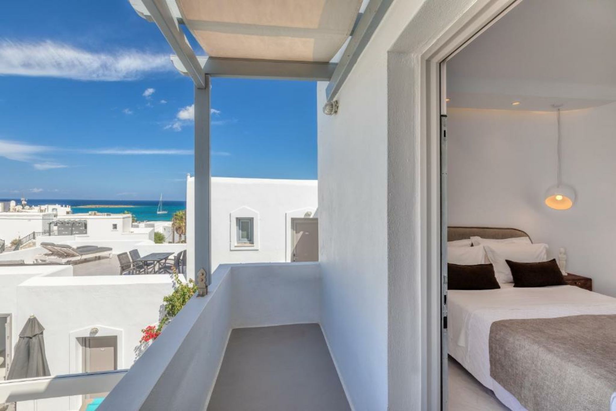 Lilly Residence-All Sea View Suites, Adults Only