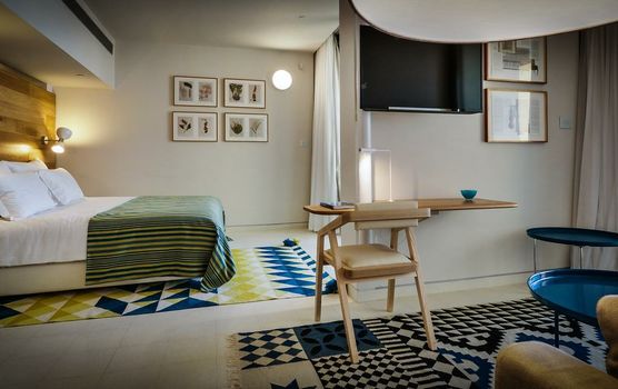Elma Hotel and Art Complex