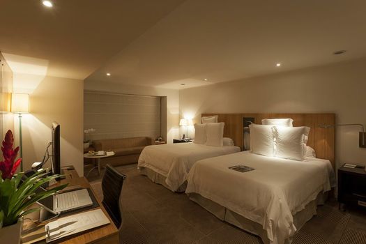 Hotel Emiliano