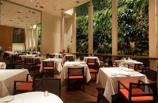 Hotel Emiliano