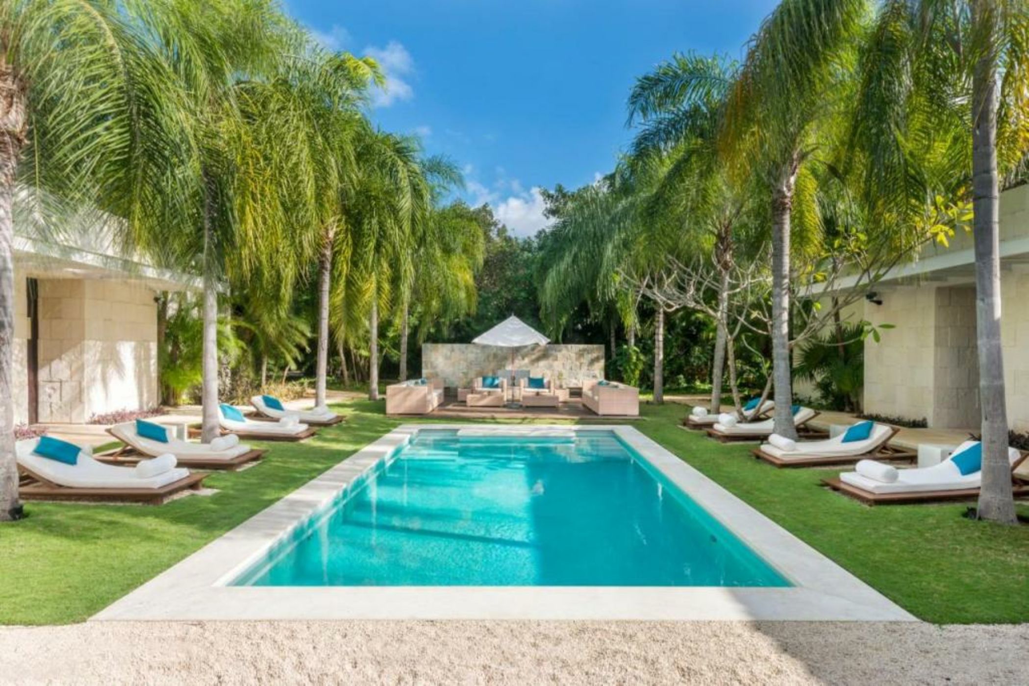 Blue Diamond Luxury Boutique Hotel