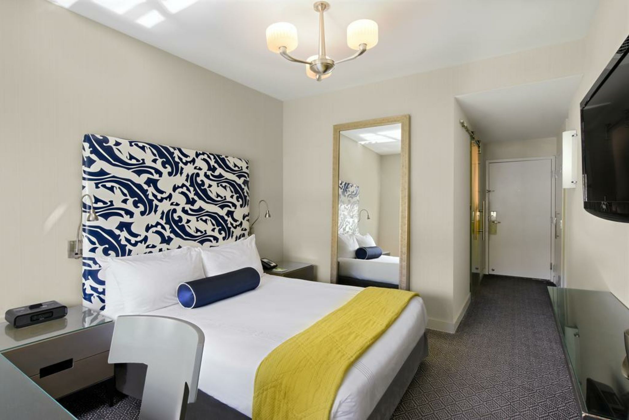 Hotel Breakwater South Beach