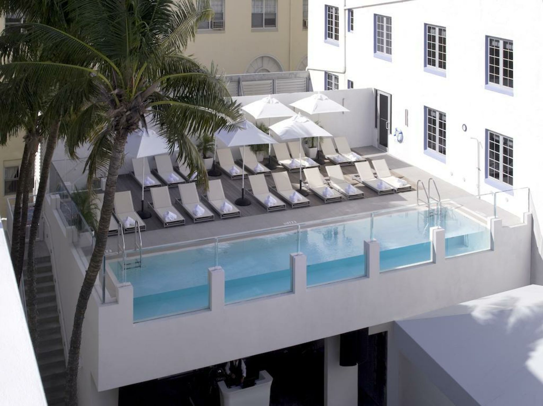 Hotel Breakwater South Beach