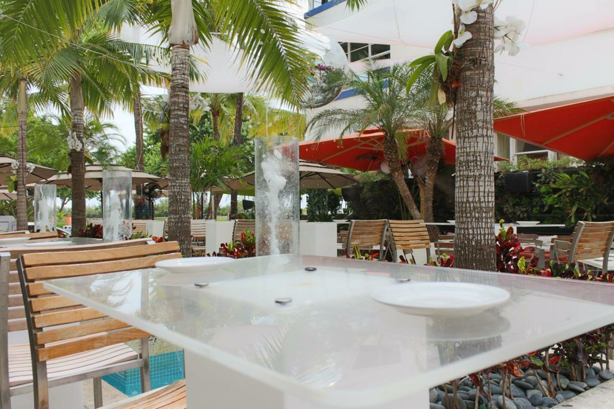 Hotel Breakwater South Beach