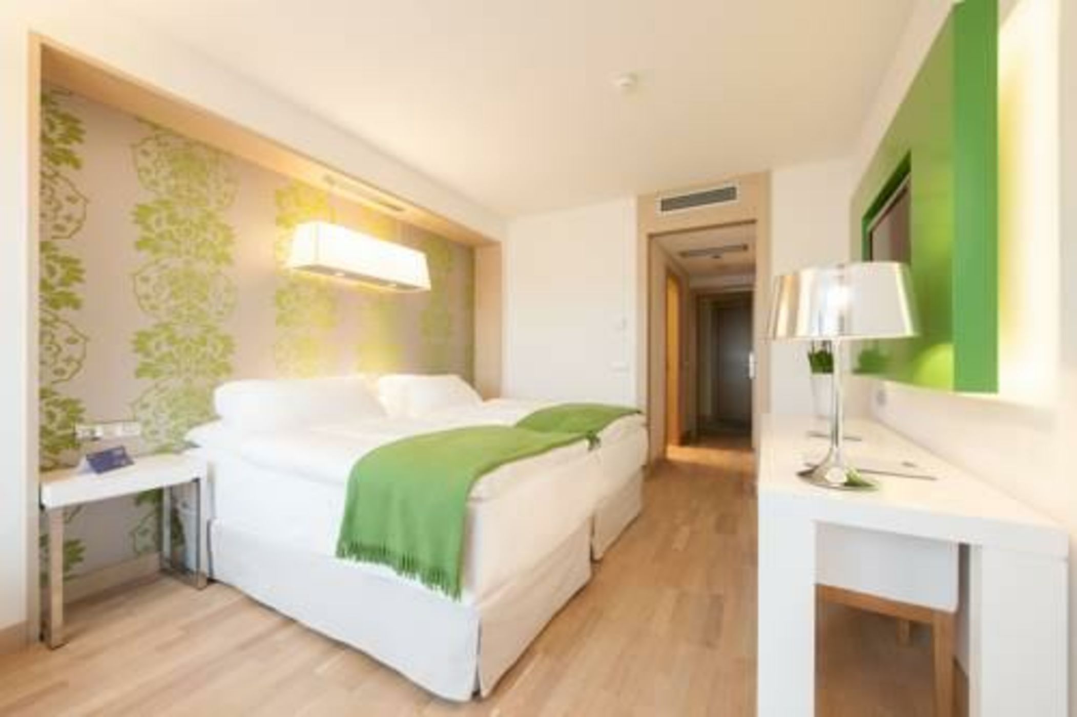 Occidental Praha Five