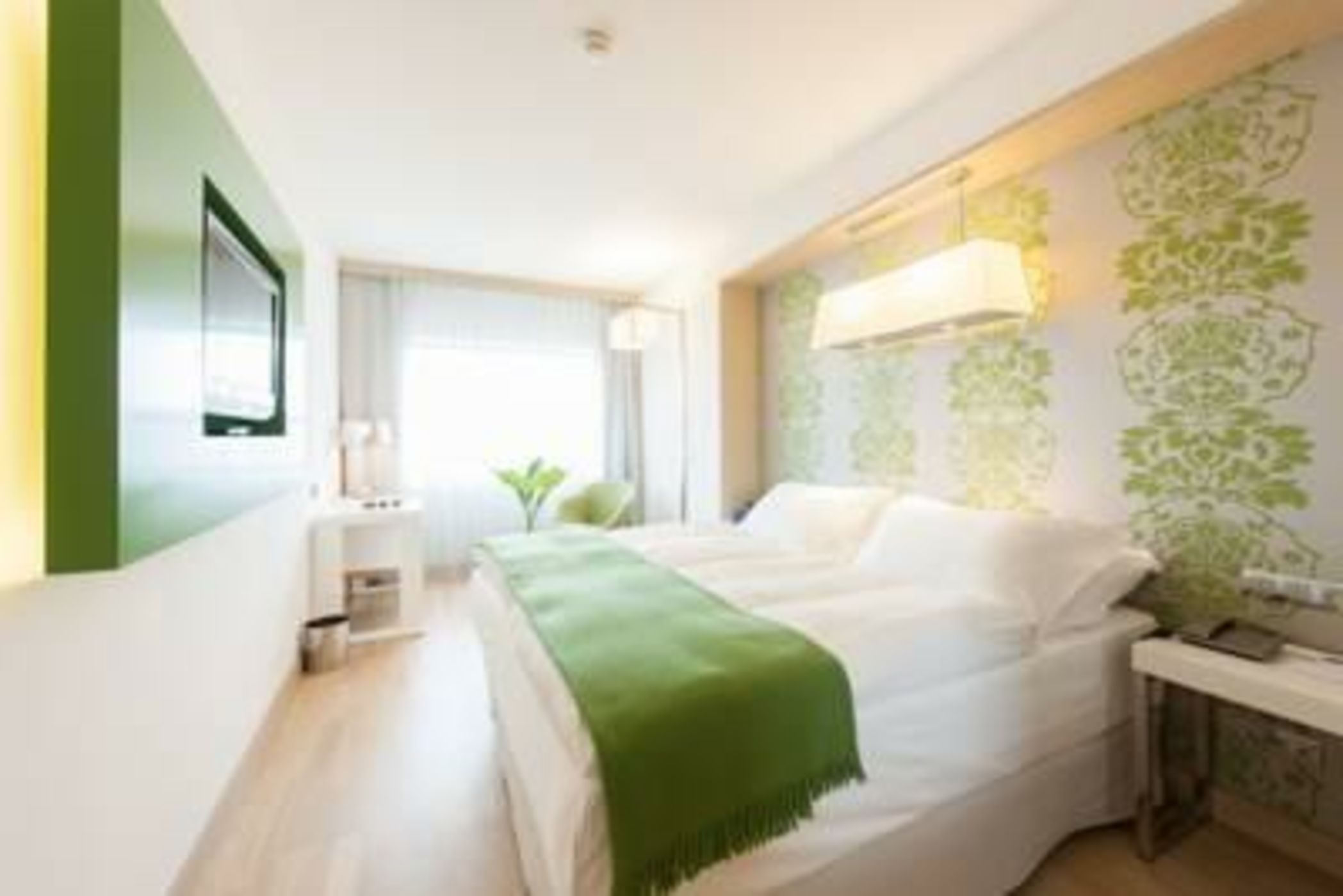 Occidental Praha Five