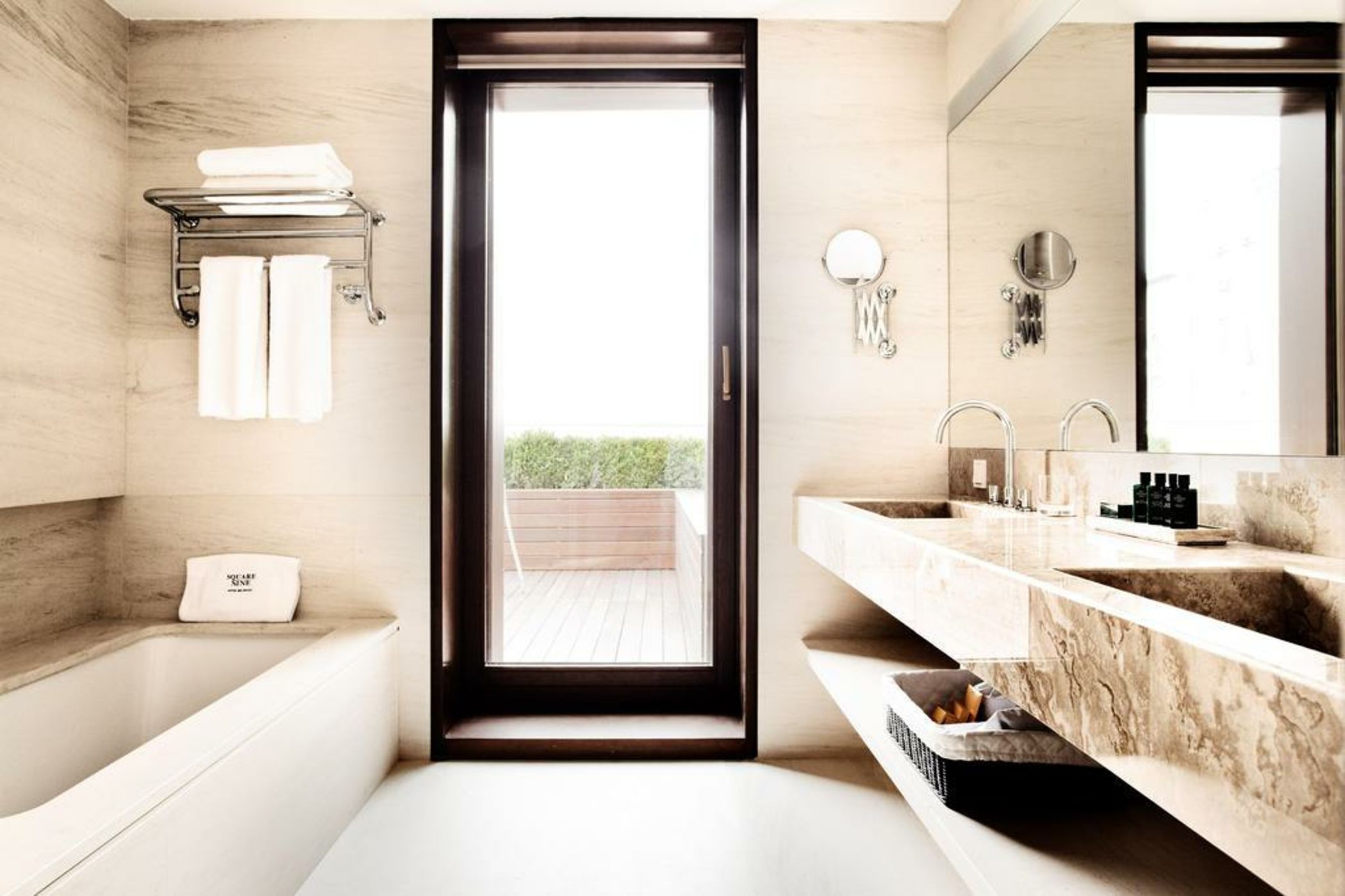 Square Nine Hotel Belgrade