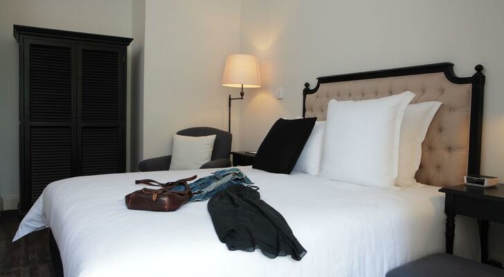 Cabochon Hotel & Residence