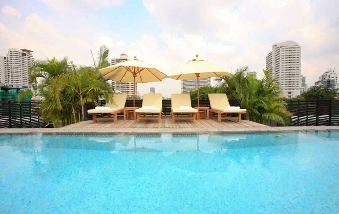 Cabochon Hotel & Residence