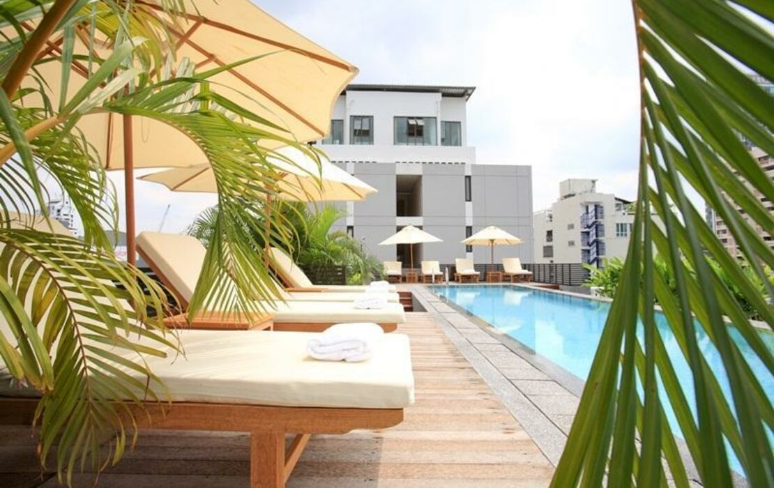 Cabochon Hotel & Residence