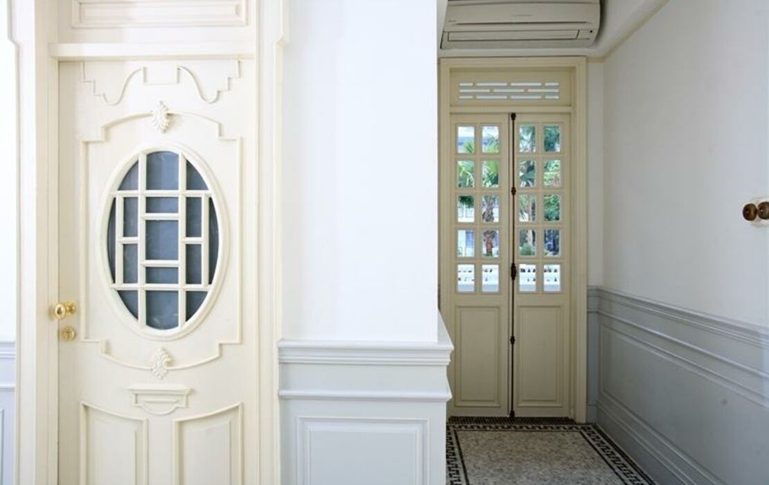 Cabochon Hotel & Residence