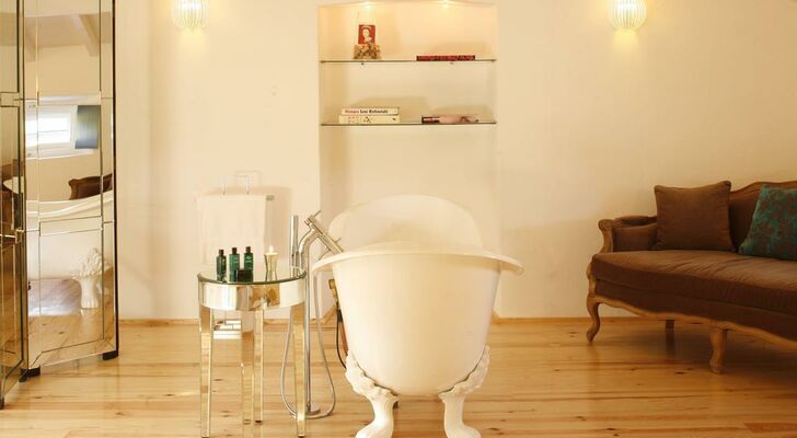 Imani Country House