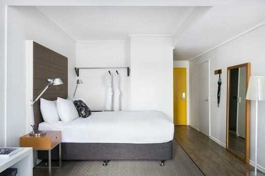 Ovolo Laneways