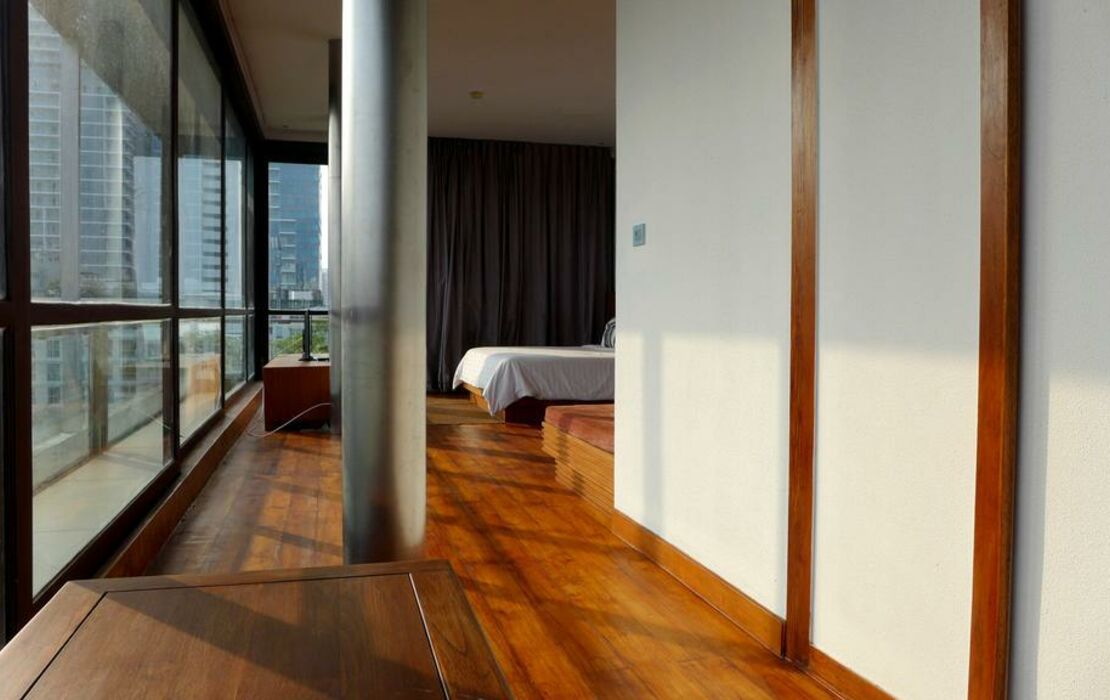 LUXX Langsuan Hotel - SHA Plus