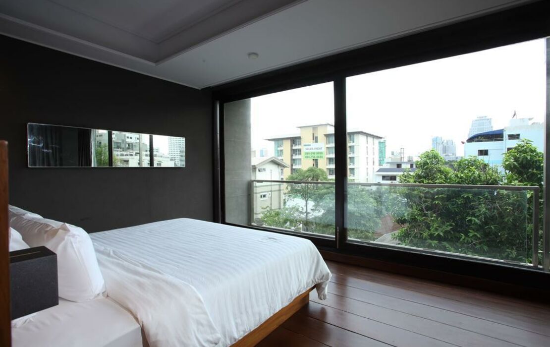 LUXX Langsuan Hotel - SHA Plus