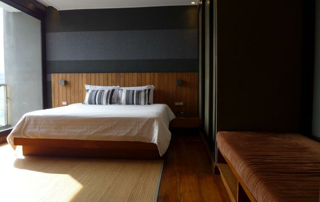 LUXX Langsuan Hotel - SHA Plus