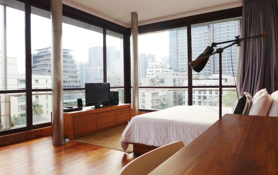 LUXX Langsuan Hotel - SHA Plus