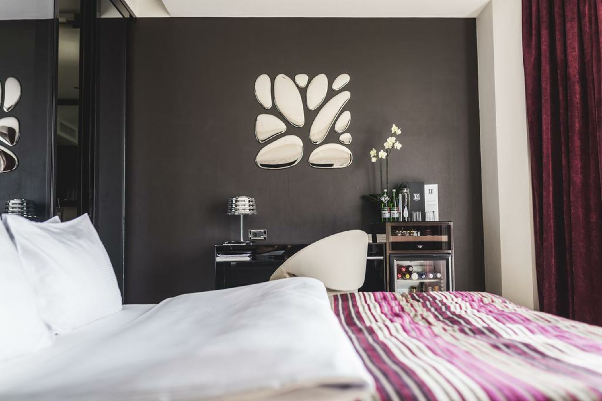 11 Mirrors Design Hotel