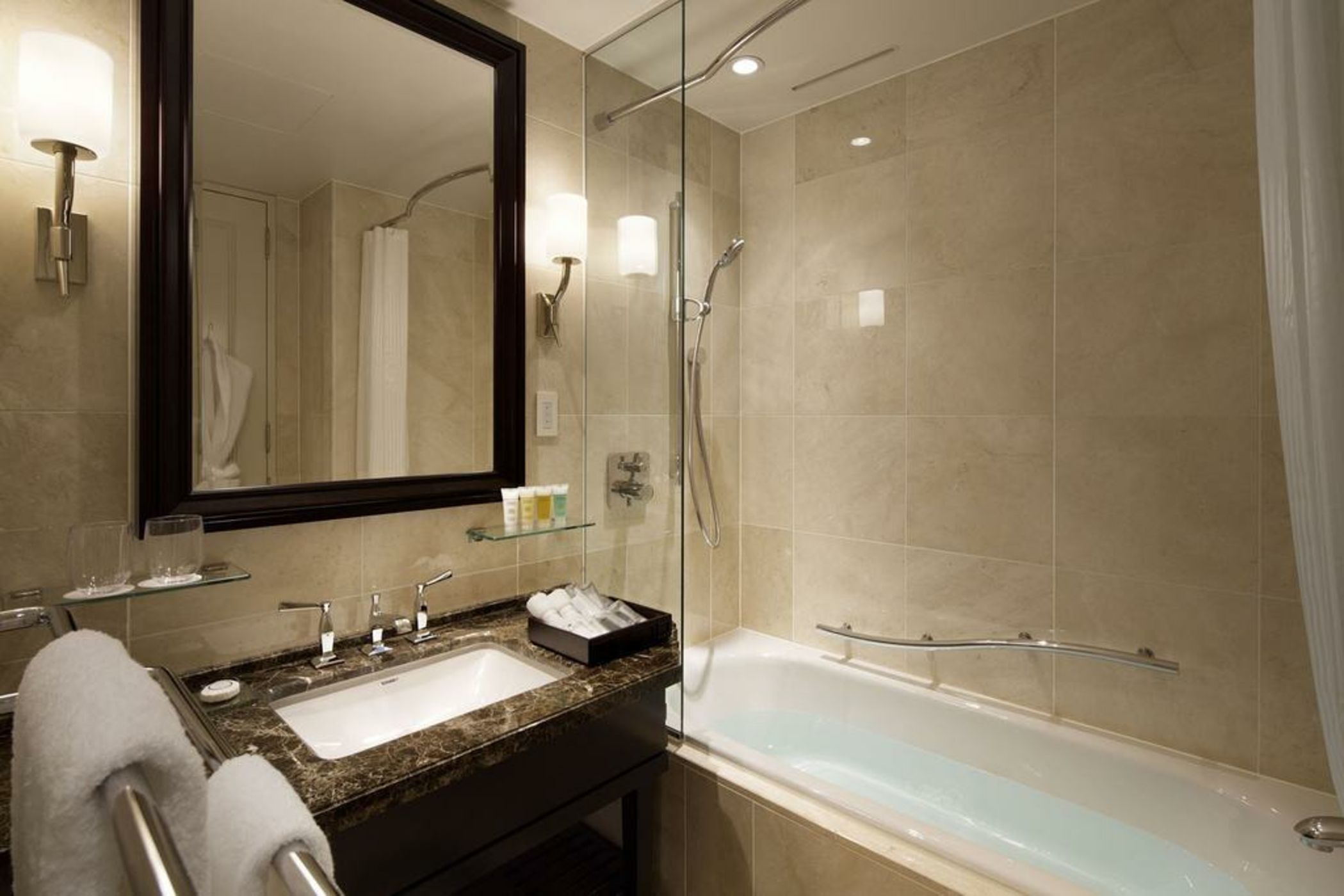 The Tokyo Station Hotel