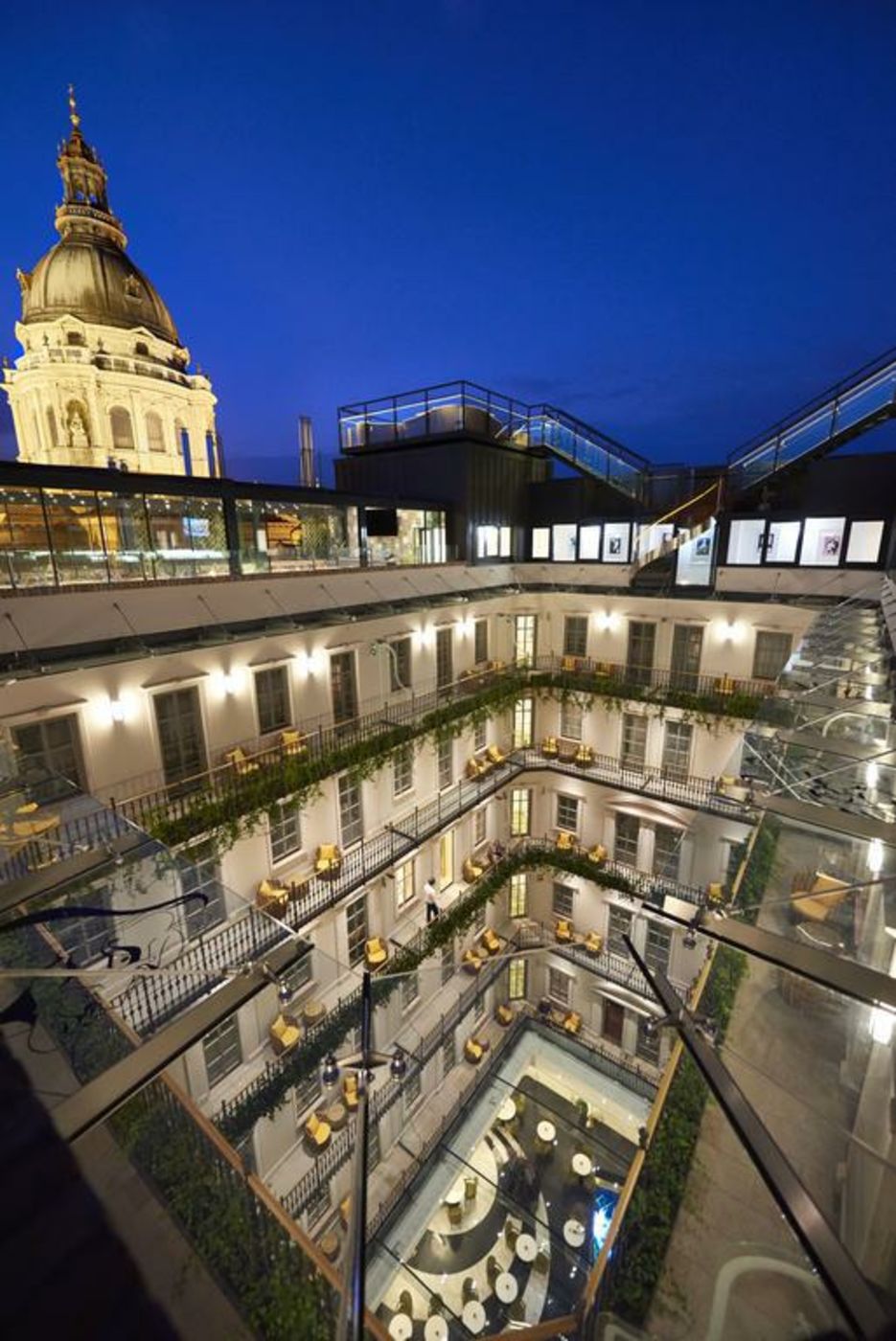 Aria Hotel Budapest by Library Hotel Collection