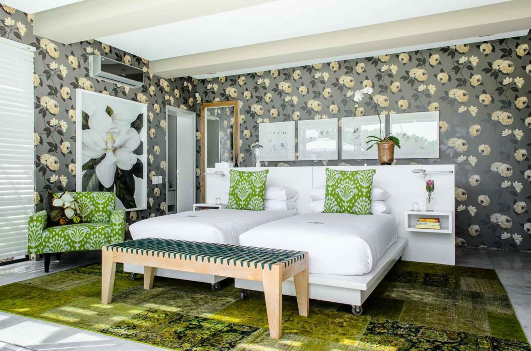 MannaBay Fine Boutique Hotel