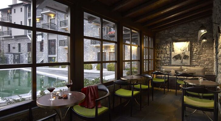 Art Mainalon Hotel