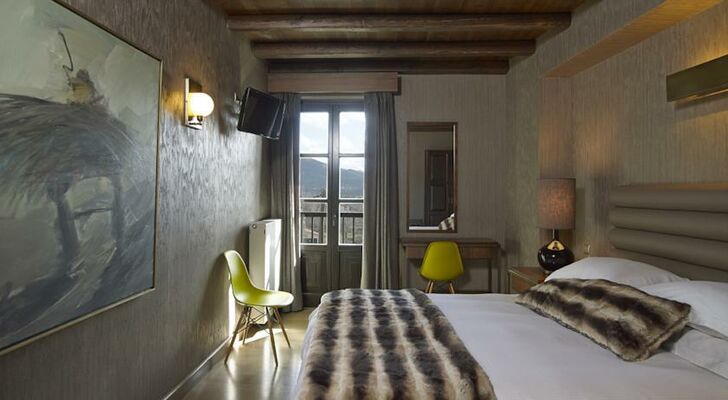Art Mainalon Hotel