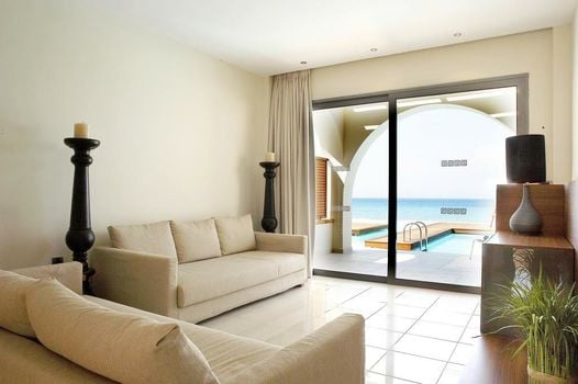 The Ixian All Suites - Adults Only