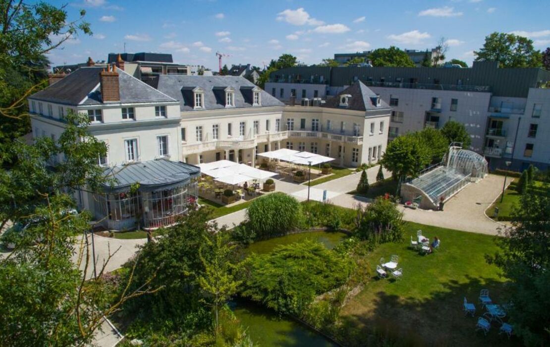 Château Belmont Tours by The Crest Collection, a Design Boutique Hotel