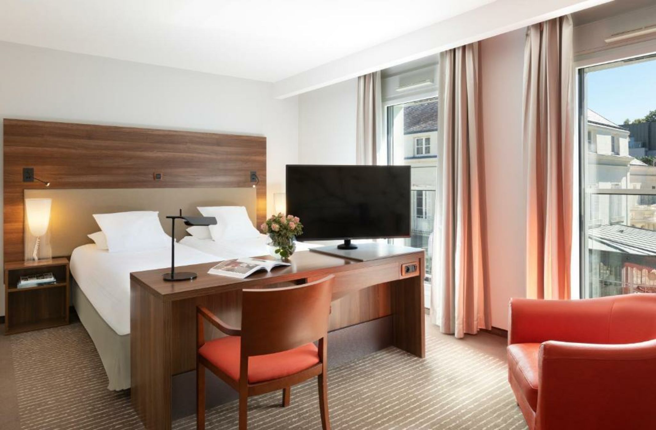 Château Belmont Tours by The Crest Collection