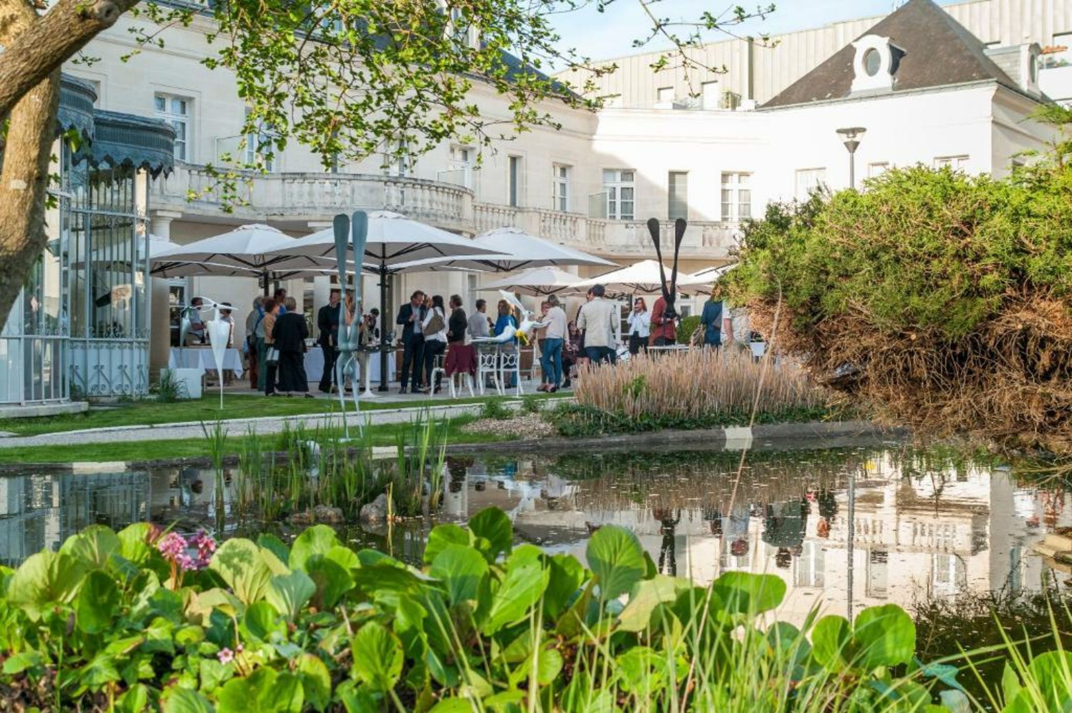 Château Belmont Tours by The Crest Collection