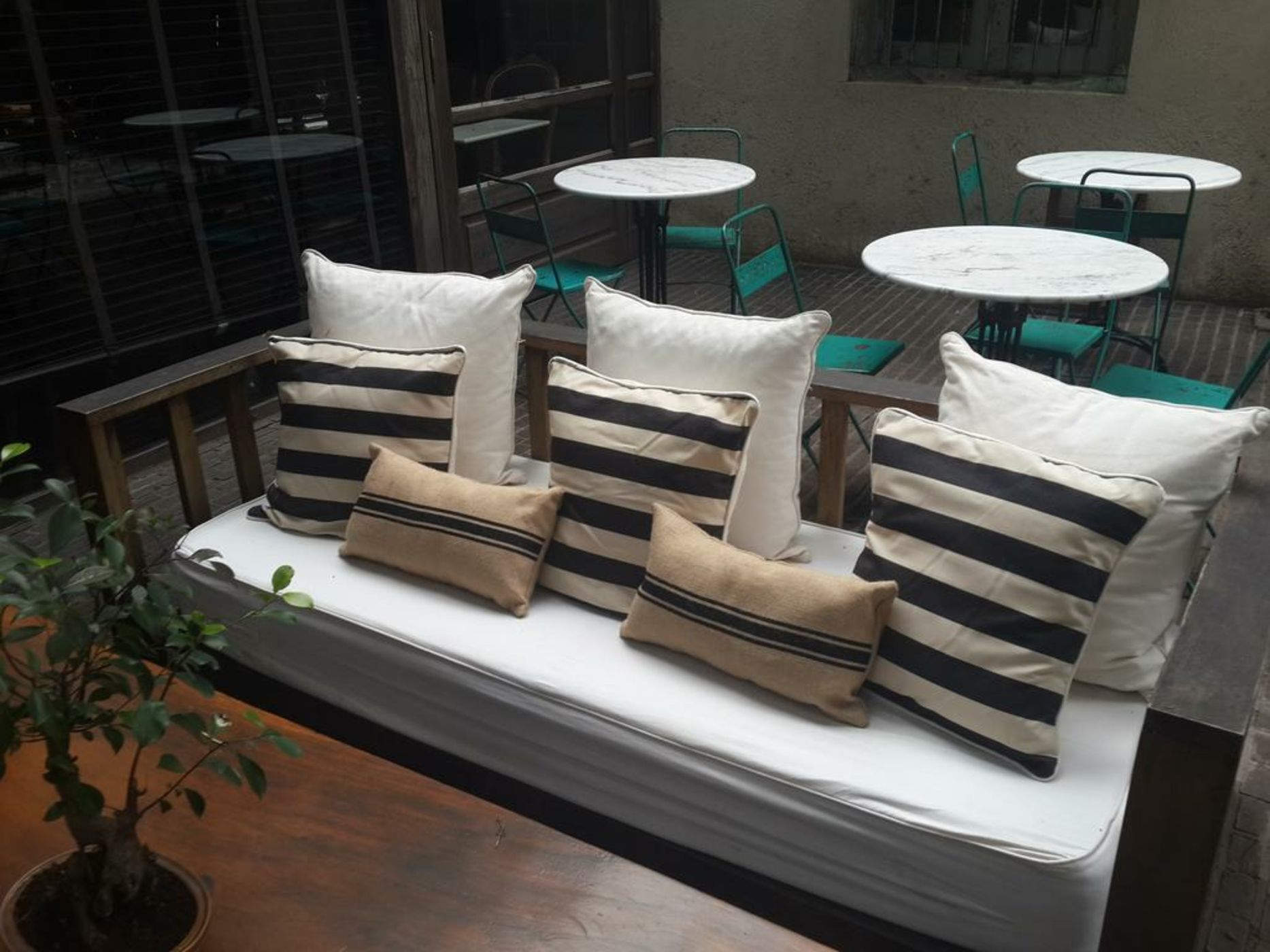 La Alondra, Casa de huéspedes