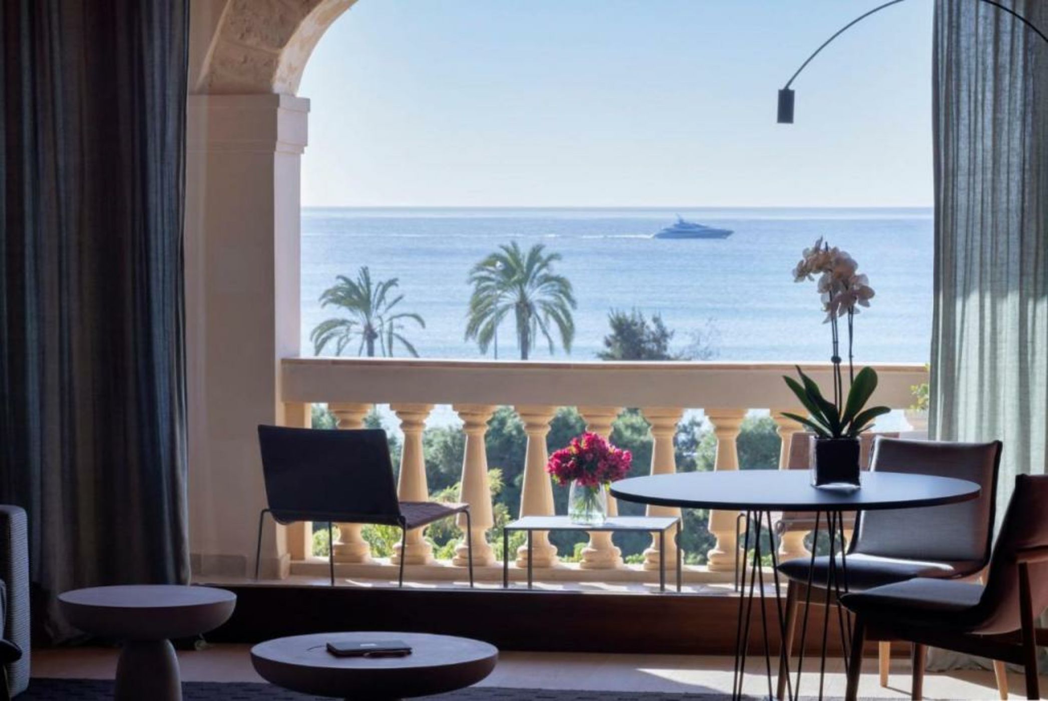 Calatrava Hotel, Mediterranean Sea House