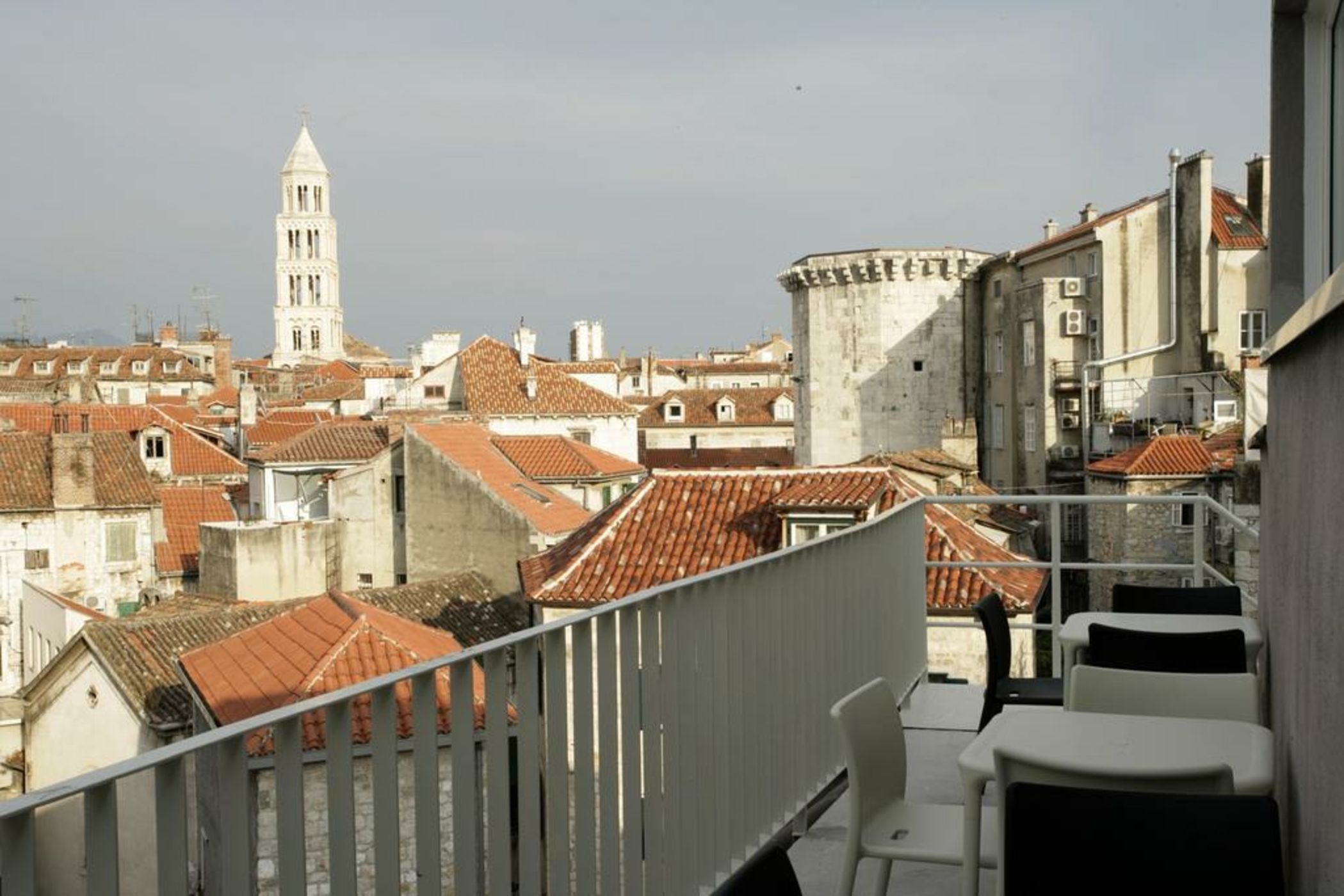 Design Hostel Goli & Bosi