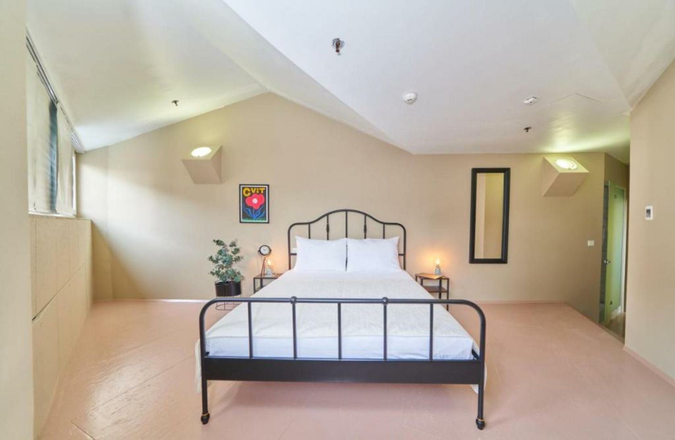 Design Hostel One